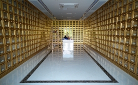 如何考慮骨灰盒存放架的承重力？